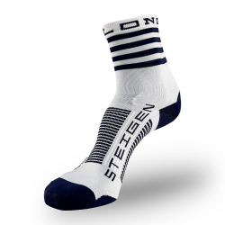 Chaussettes techniques avec coussinet avant-pied, soutien de l’arche, ventilation et maintien optimal pour un confort durable.